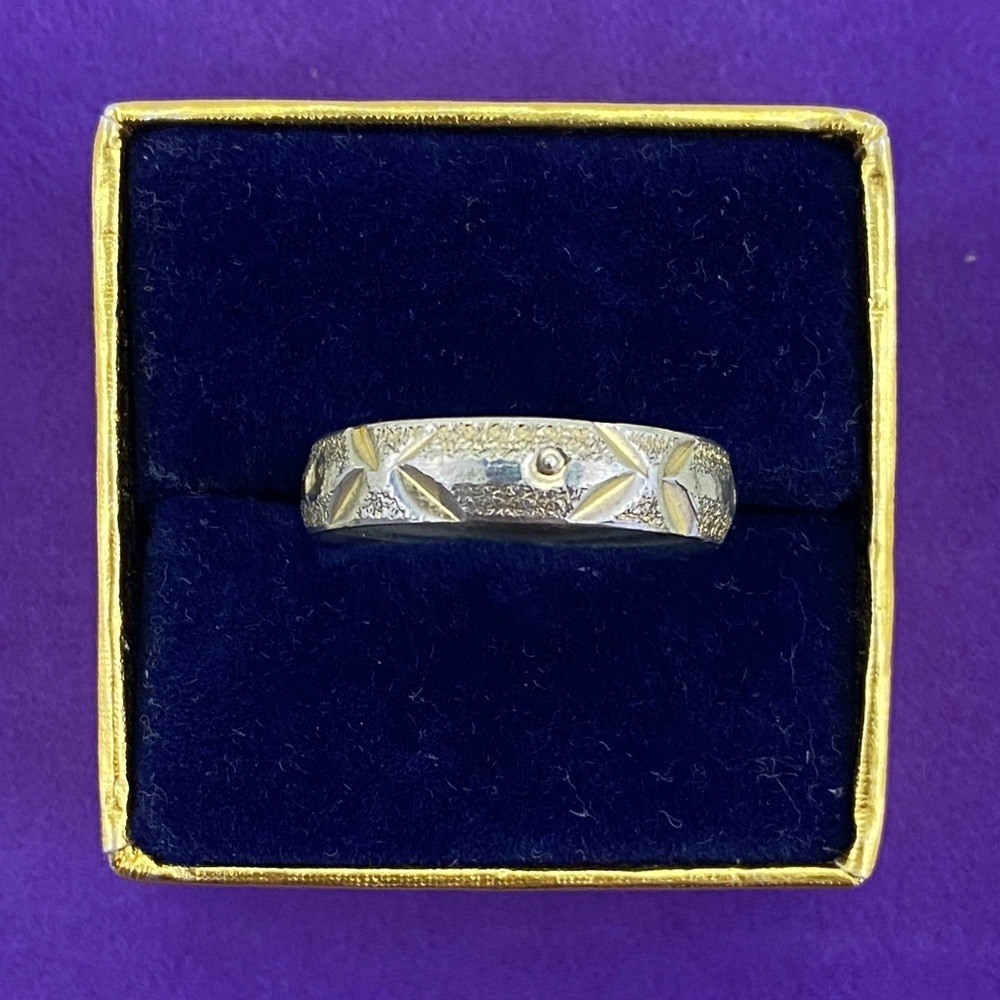 💛 Classic Textured Silver Geometric Band Ring | Diamond Cut